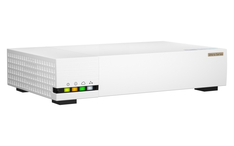 Obrázek QNAP SD-WAN router QHora-322 (4jádrový procesor, 4GB DDR4 RAM, 6x 2,5GbE, 3x 10GbE, 1x USB 3.2 Gen1)