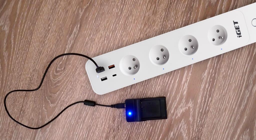 Obrázek iGET HOME Power 4 USB  - WiFi chytrá prodlužka 4x 230V + 4x USB, samostatná, měření spotřeby, 3680W