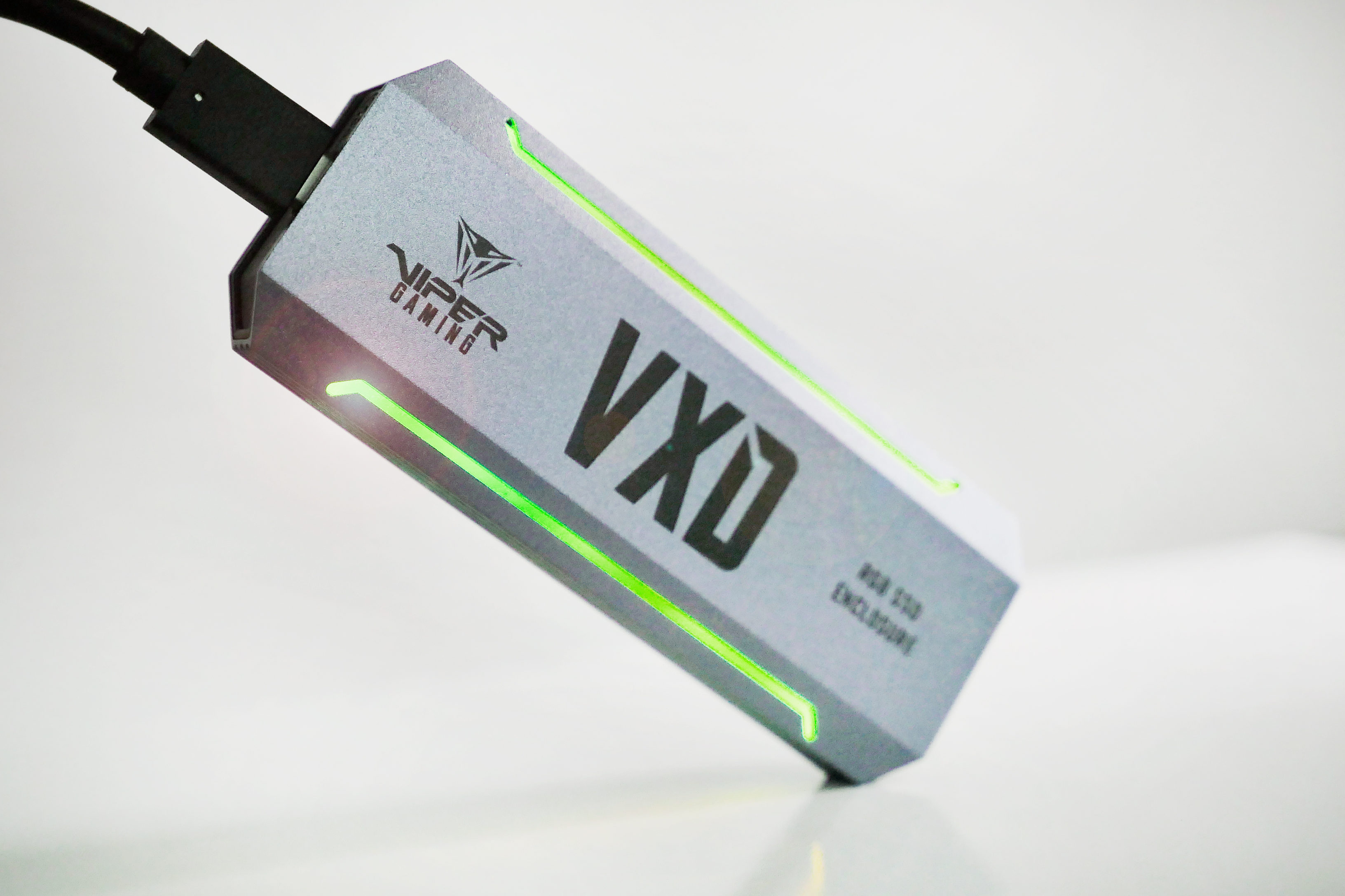 Obrázek Patriot VXD externí box USB 3.2  M.2 NVMe SSD RGB